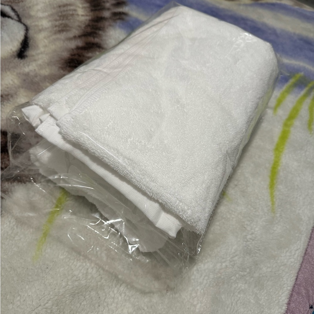 Luxury White Bath Towel 27x55 set of 2